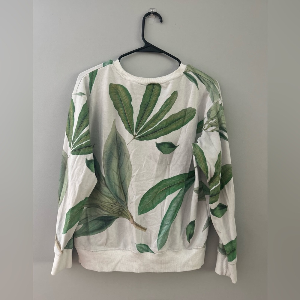 H&M size Medium Pullover